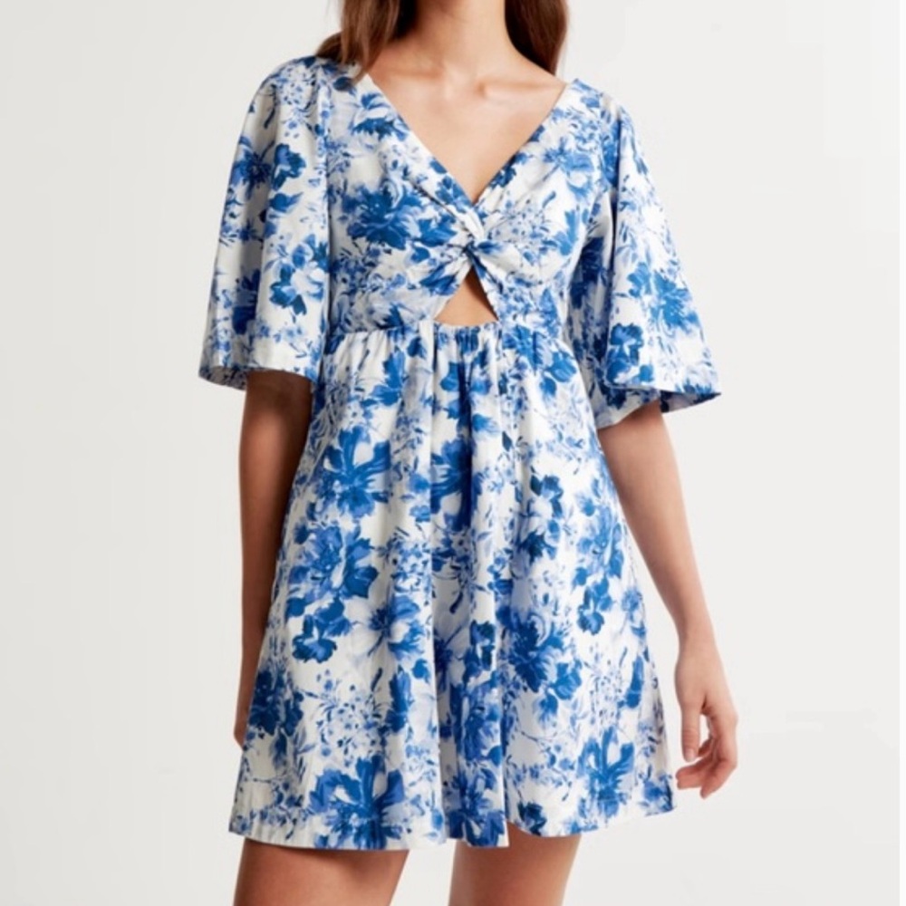 Abercrombie & Fitch Cutout Poplin Mini Dress - NWT